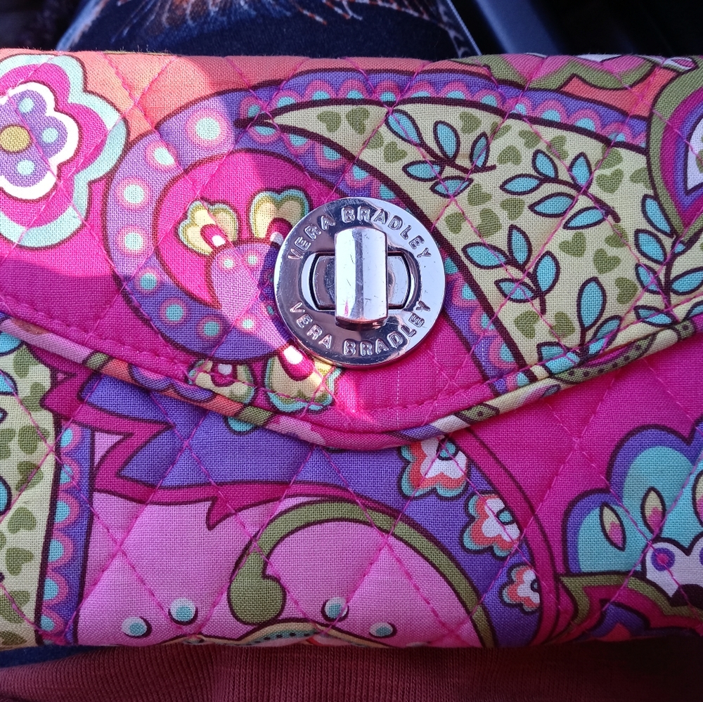 Wristlet wallet